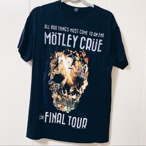 Motley Crue Tour Band Tee🍷